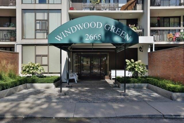1003 - 2665 Windwood Dr, Condo with 2 bedrooms, 1 bathrooms and 1 parking in Mississauga ON | Image 2
