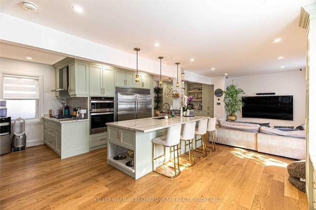 18 Page St, House semidetached with 4 bedrooms, 4 bathrooms and 0 parking in Toronto ON | Image 25