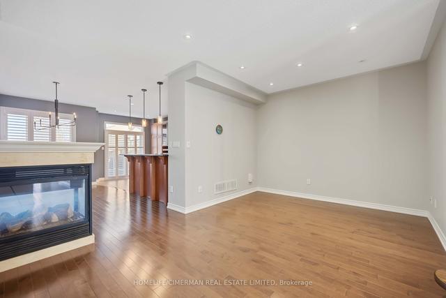 10 Woodville Dr, House detached with 4 bedrooms, 4 bathrooms and 4 parking in Vaughan ON | Image 31