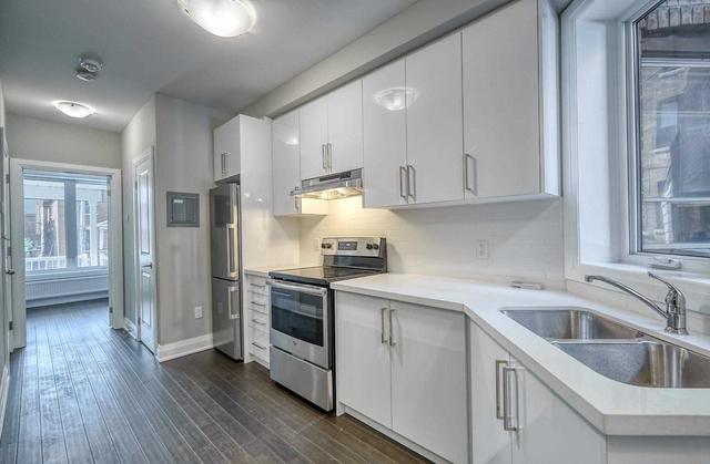 1064 College St, House semidetached with 4 bedrooms, 4 bathrooms and 0 parking in Toronto ON | Image 23