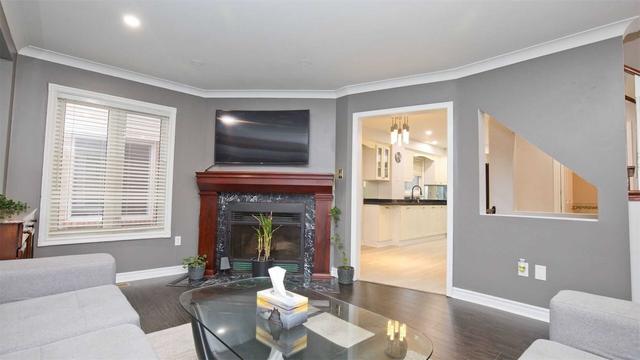146 Moffatt Ave, House detached with 3 bedrooms, 4 bathrooms and 6 parking in Brampton ON | Image 38