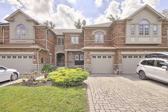 124 Westbury Crt, House attached with 3 bedrooms, 4 bathrooms and 2 parking in Richmond Hill ON | Image 1