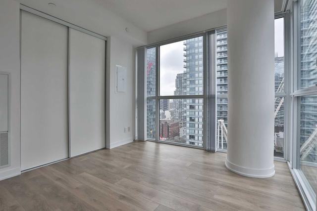 2413 - 87 Peter St, Condo with 1 bedrooms, 1 bathrooms and 0 parking in Toronto ON | Image 9