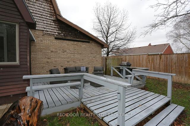 735 Easy St, House detached with 2 bedrooms, 1 bathrooms and 3 parking in London ON | Image 31