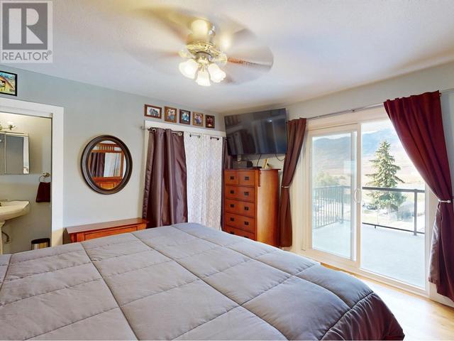 6806 97th Street, House detached with 4 bedrooms, 1 bathrooms and null parking in Osoyoos BC | Image 32