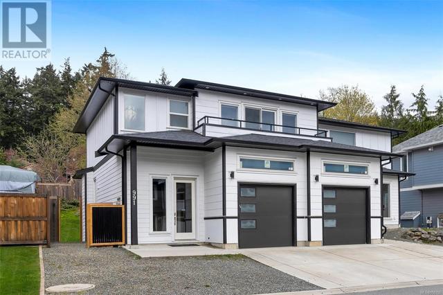 991 Ariane Gdns, House detached with 5 bedrooms, 5 bathrooms and 5 parking in Langford BC | Image 1