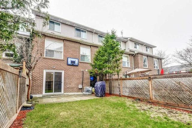 13 Rusthall Way, House attached with 3 bedrooms, 2 bathrooms and 3 parking in Brampton ON | Image 31