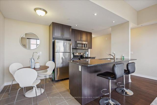 ph505 - 427 Aberdeen Ave, Condo with 2 bedrooms, 1 bathrooms and 1 parking in Hamilton ON | Image 4