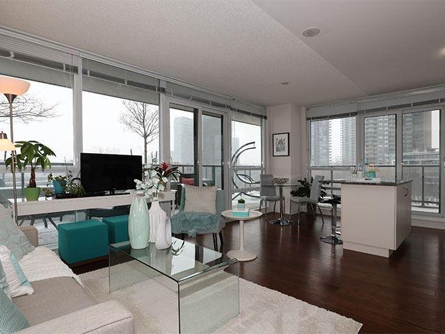 404 - 15 Legion Rd, Condo with 1 bedrooms, 1 bathrooms and 1 parking in Toronto ON | Image 4
