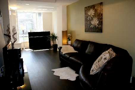 th7 - 23 Sheppard Ave E, Condo with 3 bedrooms, 2 bathrooms and 1 parking in Toronto ON | Image 1