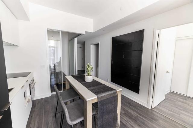 2607 - 33 Helendale Ave, Condo with 2 bedrooms, 2 bathrooms and 0 parking in Toronto ON | Image 7