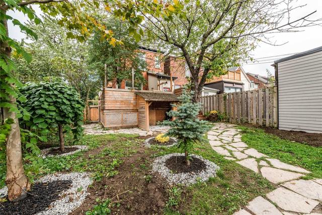 646 Euclid Ave, House detached with 4 bedrooms, 5 bathrooms and 2 parking in Toronto ON | Image 2