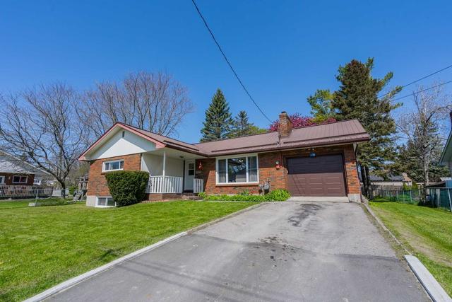 30 Elgin Dr, House detached with 3 bedrooms, 1 bathrooms and 3 parking in Quinte West ON | Image 12