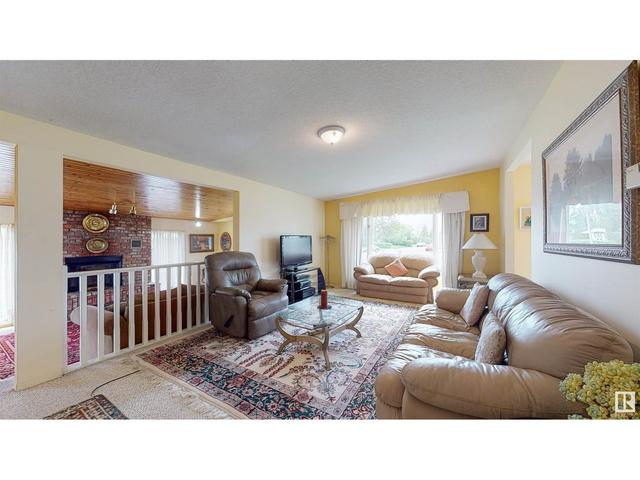 8316 160 St Nw, House detached with 6 bedrooms, 3 bathrooms and 5 parking in Edmonton AB | Image 8