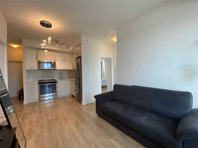 1111 - 128 Fairview Mall Dr, Condo with 2 bedrooms, 2 bathrooms and 1 parking in Toronto ON | Image 11