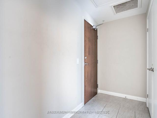 1011 - 108 Garment St, Condo with 1 bedrooms, 1 bathrooms and 1 parking in Kitchener ON | Image 33