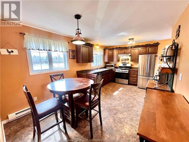 3261 Route 112, House detached with 3 bedrooms, 1 bathrooms and null parking in Salisbury P NB | Image 3