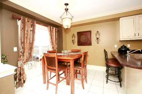 17 Foxhollow Rd, House detached with 3 bedrooms, 3 bathrooms and 3 parking in Brampton ON | Image 7