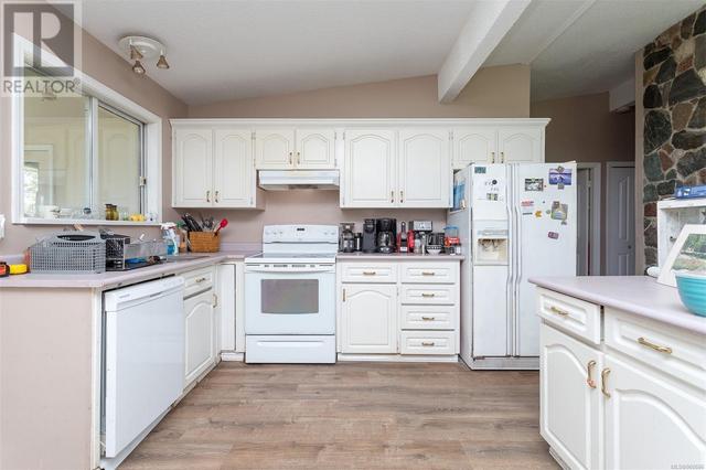1899 John Rd, House detached with 2 bedrooms, 2 bathrooms and 6 parking in North Saanich BC | Image 20