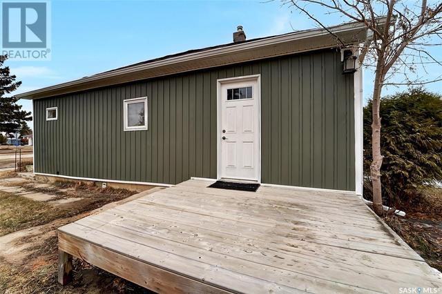 220 1st Avenue W, House detached with 2 bedrooms, 1 bathrooms and null parking in Blaine Lake SK | Image 3
