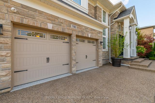 1193 Tisdale St, House detached with 4 bedrooms, 5 bathrooms and 6 parking in Oakville ON | Image 12