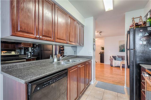 Lph11 - 20 Olive Ave, Condo with 2 bedrooms, 1 bathrooms and 1 parking in Toronto ON | Image 11