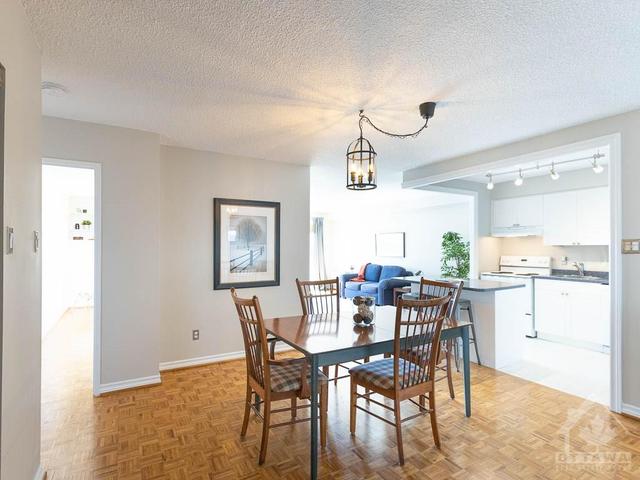 1701 - 158 Mcarthur Avenue, Condo with 2 bedrooms, 1 bathrooms and 1 parking in Ottawa ON | Image 3