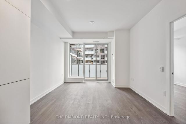 s702 - 8 Olympic Gardens Dr, Condo with 1 bedrooms, 2 bathrooms and 0 parking in Toronto ON | Image 9