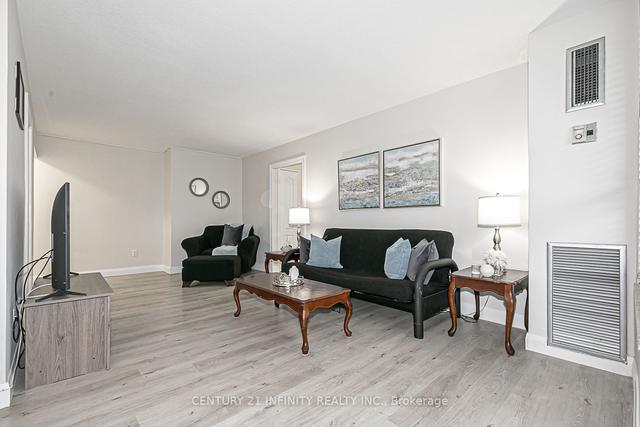 314 - 10 Edgecliff Gfwy, Condo with 3 bedrooms, 2 bathrooms and 1 parking in Toronto ON | Image 1