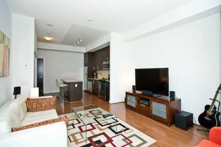 s804 - 112 George St, Condo with 1 bedrooms, 1 bathrooms and 1 parking in Toronto ON | Image 3