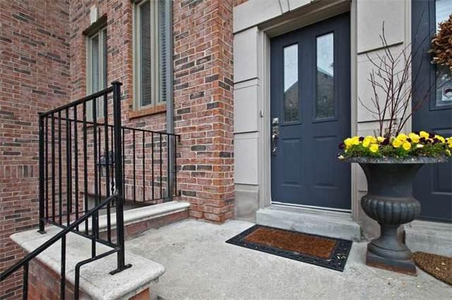 th2 - 215 Grand Ave, House attached with 3 bedrooms, 4 bathrooms and 2 parking in Toronto ON | Image 2