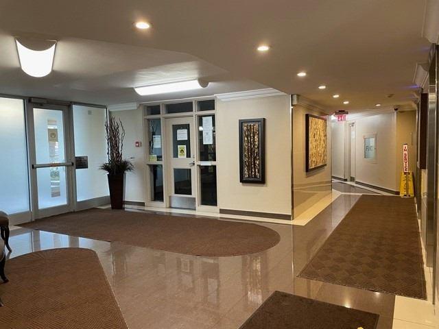 506 - 530 Lolita Gdns S, Condo with 3 bedrooms, 1 bathrooms and 1 parking in Mississauga ON | Image 26