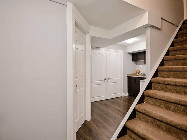 7 Huntingwood Cres, House detached with 3 bedrooms, 3 bathrooms and 4 parking in Brampton ON | Image 20