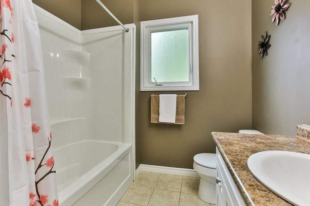 218 Cambridge St, House detached with 3 bedrooms, 3 bathrooms and 3 parking in London ON | Image 6