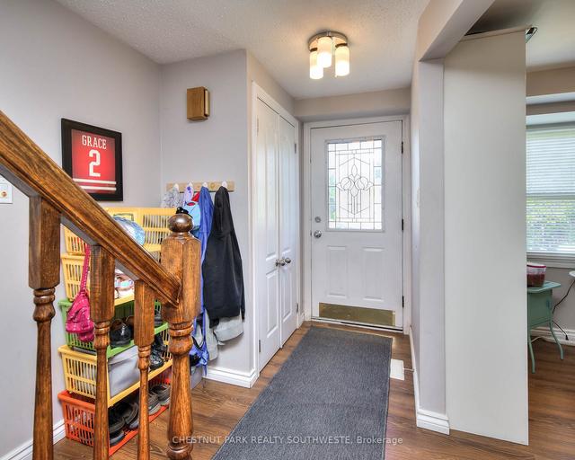 45 Folkstone Cres, House semidetached with 3 bedrooms, 2 bathrooms and 2 parking in Kitchener ON | Image 15