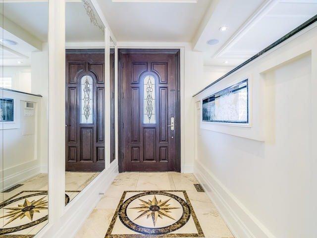282 Paliser Cres S, House detached with 3 bedrooms, 3 bathrooms and 5 parking in Richmond Hill ON | Image 2