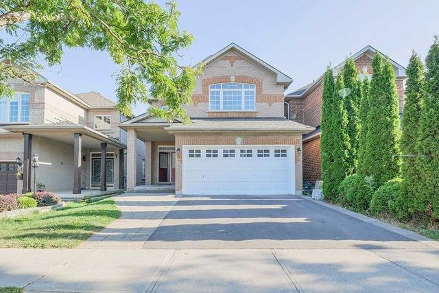 49 Lady Fern Dr, House detached with 4 bedrooms, 3 bathrooms and 4 parking in Markham ON | Image 1