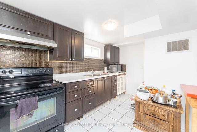 18 Honbury Rd, House detached with 3 bedrooms, 4 bathrooms and 4 parking in Toronto ON | Image 19