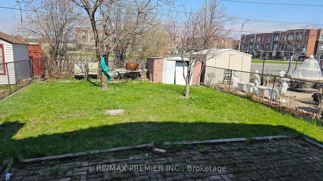 57 Mercedes Dr W, House detached with 4 bedrooms, 3 bathrooms and 2 parking in Toronto ON | Image 14