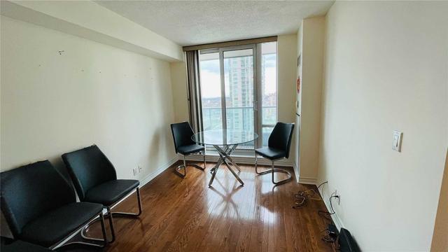1601 - 33 Elm Dr W, Condo with 1 bedrooms, 1 bathrooms and 1 parking in Mississauga ON | Image 8