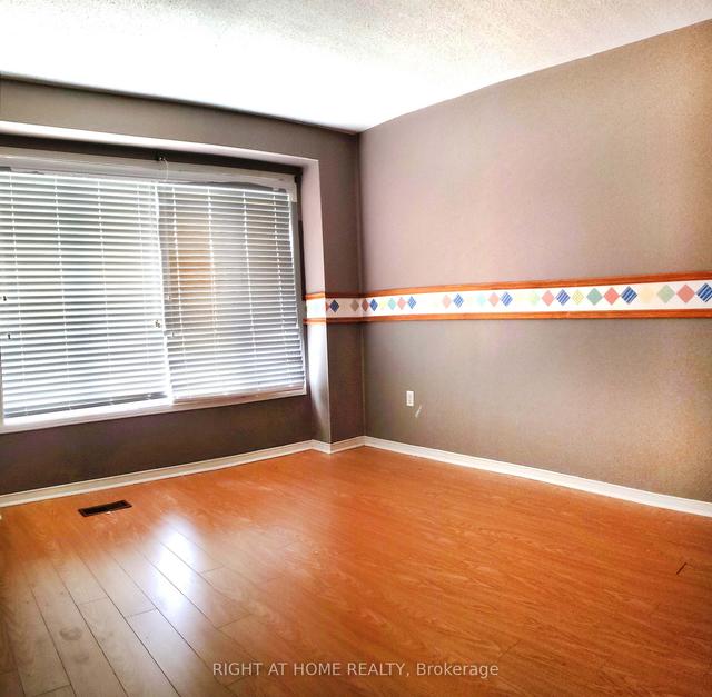 25 Kenwood Dr, Townhouse with 3 bedrooms, 3 bathrooms and 2 parking in Brampton ON | Image 11