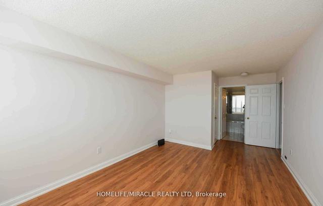 1810 - 24 Hanover Rd, Condo with 3 bedrooms, 2 bathrooms and 2 parking in Brampton ON | Image 10