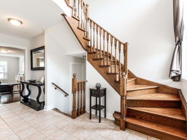 3243 Ridgeleigh Hts, House attached with 3 bedrooms, 4 bathrooms and 1 parking in Mississauga ON | Image 5
