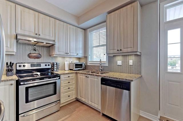 th-5 - 10 Porter Ave W, House attached with 3 bedrooms, 3 bathrooms and 2 parking in Vaughan ON | Image 4