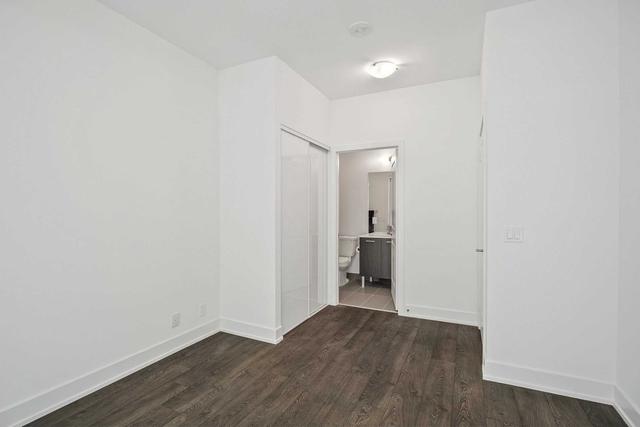 309 - 11 Lillian St, Condo with 2 bedrooms, 2 bathrooms and 1 parking in Toronto ON | Image 7