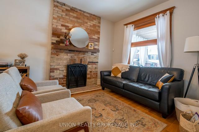16 Cedar Ave, House semidetached with 4 bedrooms, 2 bathrooms and 1 parking in Toronto ON | Image 28