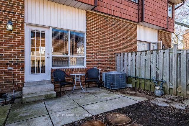 53 Larraine Ave, Townhouse with 4 bedrooms, 2 bathrooms and 4 parking in Hamilton ON | Image 33