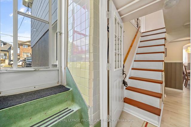 430 Nelson St, House detached with 2 bedrooms, 3 bathrooms and 4 parking in Kingston ON | Image 3