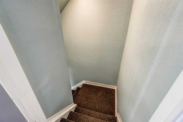 50 Morley Cres, Townhouse with 3 bedrooms, 2 bathrooms and 2 parking in Brampton ON | Image 24