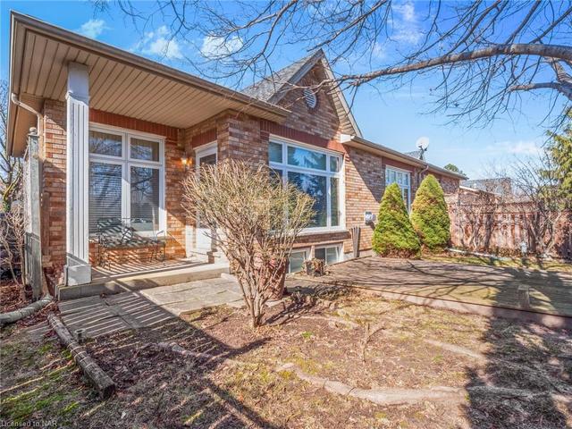2290 Stonehaven Avenue, House attached with 2 bedrooms, 2 bathrooms and 6 parking in Niagara Falls ON | Image 22
